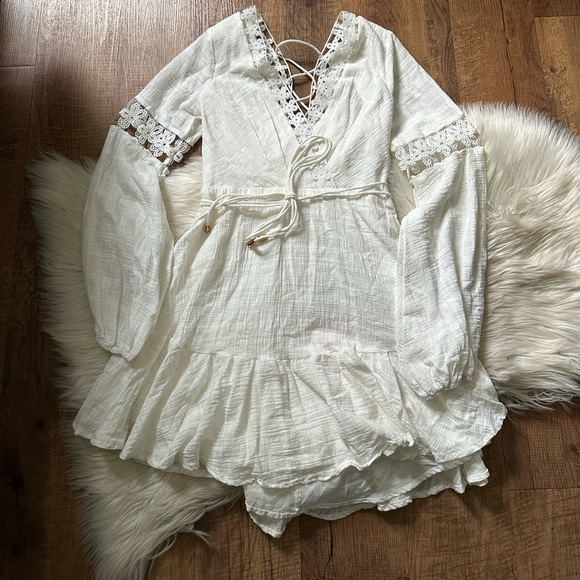 HELLO MOLLY Way We Smile Dress White - Picture 4 of 7